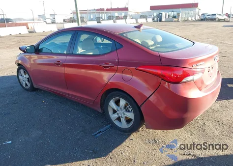 2013 Hyundai Elantra Gls z USA, uszkodzony, nr VIN 5NPDH4AE5DH303313